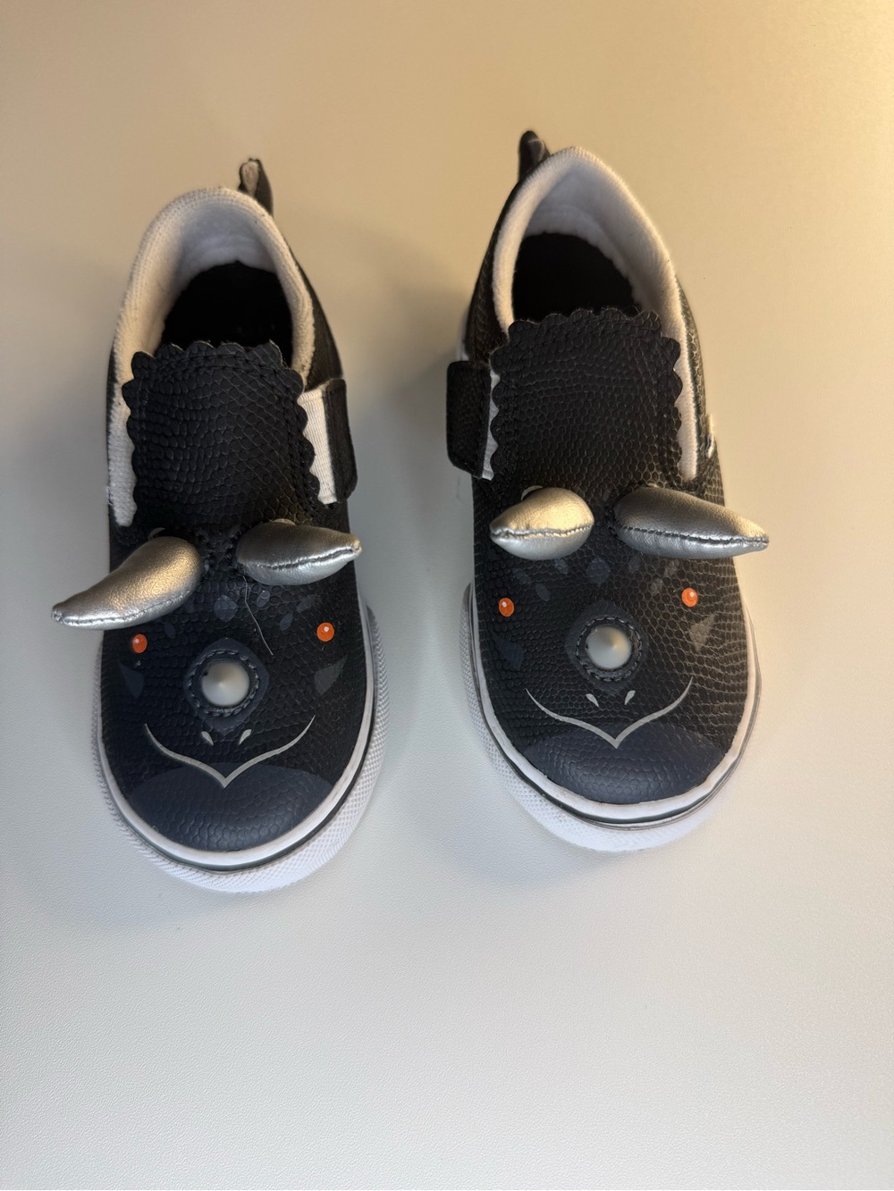 Vans Toddler Triceratops Slip On Shoes Size 8 Black Dinosaur Costume Halloween V